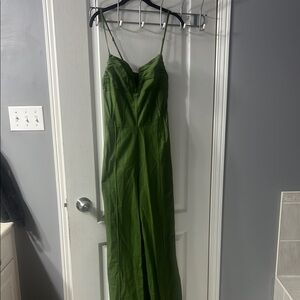 PrettyLittleThing Green Elegant Jumpsuit with Satin Finish